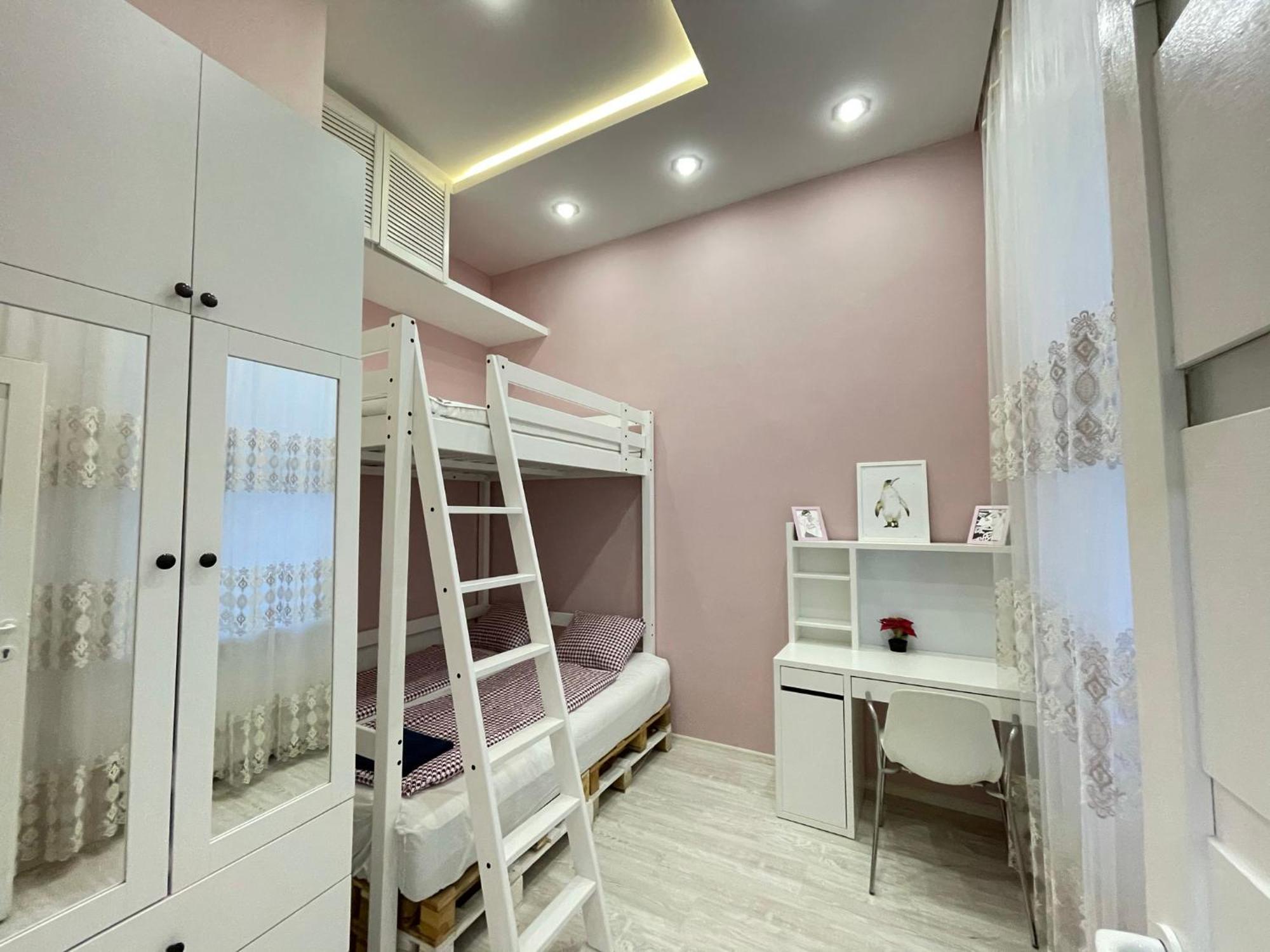 Sapphire - 5 Rooms, 2 Bathrooms Apartment *